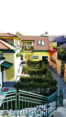Das Gebäude in dem sich das Aparthotel befindet