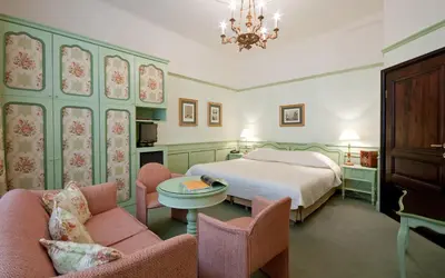 Ein Bett oder Betten in einem Zimmer der Unterkunft Hotel König von Ungarn