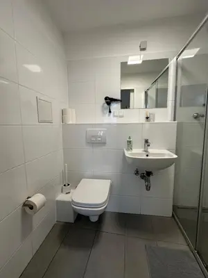 Ein Badezimmer in der Unterkunft stay in six