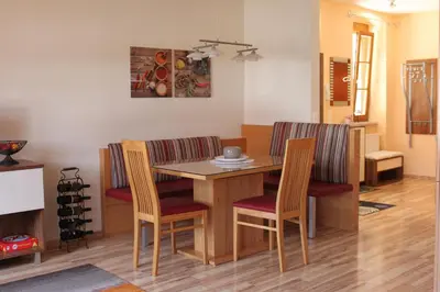 Ein Sitzbereich in der Unterkunft Gästehaus Anita