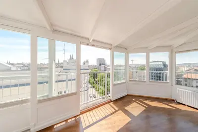Ein Balkon oder eine Terrasse in der Unterkunft Skyflats Vienna - Belle View