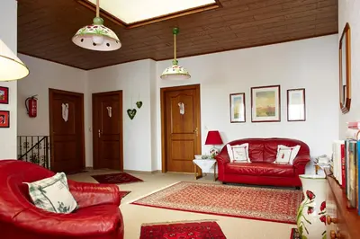 Ein Sitzbereich in der Unterkunft Weingut Sommerhof