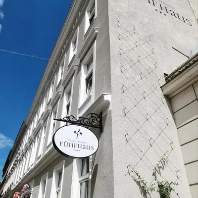 Hotel-Pension Fünfhaus