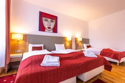 Ein Bett oder Betten in einem Zimmer der Unterkunft Hallo Vienna suite Apartment Nr 9
