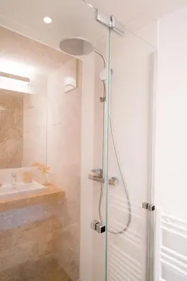 Ein Badezimmer in der Unterkunft Vienna Residence, Hietzing - Schönbrunn