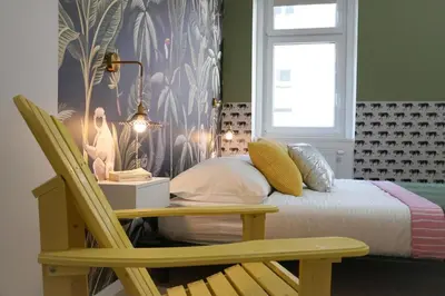 Ein Bett oder Betten in einem Zimmer der Unterkunft Large Apartments - Great for Groups - with Balcony or Terrace