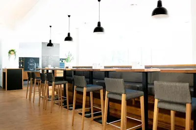 Ein Restaurant oder anderes Speiselokal in der Unterkunft Hotel Zeitgeist Vienna Hauptbahnhof