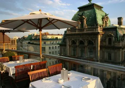 Ein Balkon oder eine Terrasse in der Unterkunft Cosy Appartement close to City