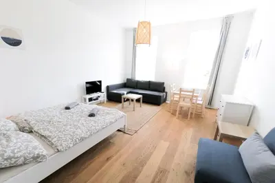Ein Sitzbereich in der Unterkunft Vienna City Apartments - Metro 1160 Vienna