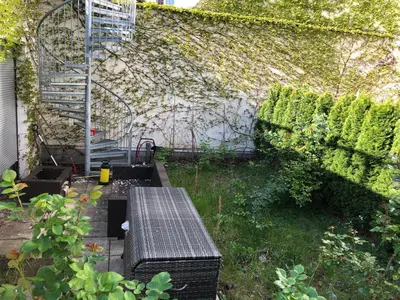 Ein Garten an der Unterkunft Sweet Home Vienna Townhouse