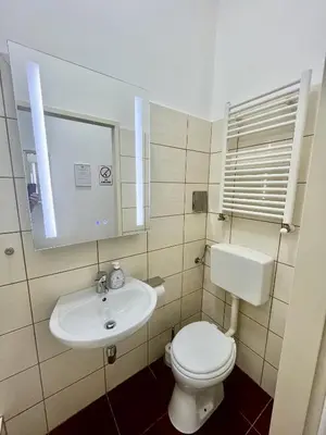 Ein Badezimmer in der Unterkunft FARMER'S MARKET Apartments Vienna