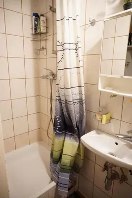 Ein Badezimmer in der Unterkunft Contactless Check-In Room4You Währing