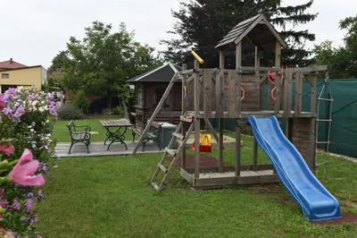 Ein Kinderspielbereich in der Unterkunft Appartements Königshofer