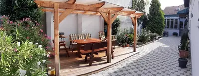 Ein Garten an der Unterkunft Appartements Königshofer