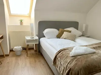 Grundriss der Unterkunft Modern 3-Bedroom Apartment with Balcony near Belvedere Palace