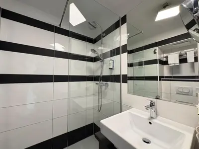 Ein Badezimmer in der Unterkunft Hotel BEE GREEN Schönbrunn