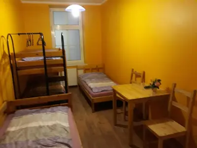 Ein Bett oder Betten in einem Zimmer der Unterkunft Monterooms Vienna Schönbrunn 10 minutes to downtown