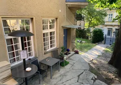 Das Gebäude in dem sich die Ferienwohnung befindet