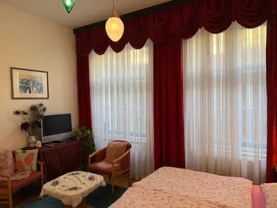 Ein Bett oder Betten in einem Zimmer der Unterkunft Villa Pazelt Top1