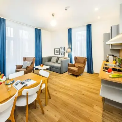 Jimmy's Apartments Emerald