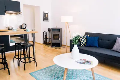 Ein Sitzbereich in der Unterkunft Bright, central and stylish apartment