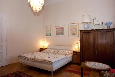 Ein Bett oder Betten in einem Zimmer der Unterkunft Villa Pazelt Top2