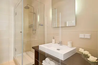 Ein Badezimmer in der Unterkunft 6 rooms Naschmarkt