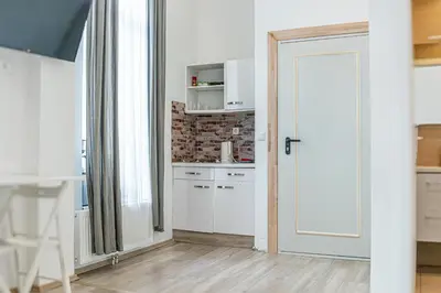 Küche/Küchenzeile in der Unterkunft Brilliant 1BR Apt - Perfect for short & Longstays