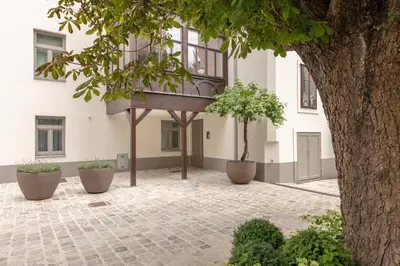 Ein Garten an der Unterkunft Vienna City Apartments Castelligasse