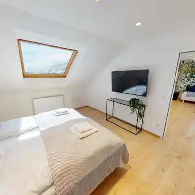 Lieblingsplatz Neusiedl - Modern Stylish Apartments - Free Parking Burgenland Card - 10 min to Designer Outlet Parndorf and Lake Neusiedl