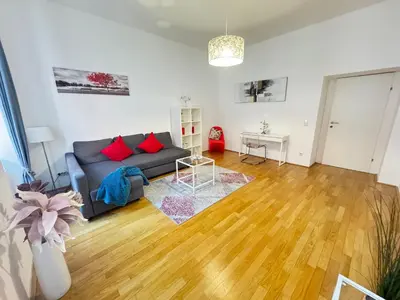 Grundriss der Unterkunft Charming Flat & Balcony near Central Station l BG5