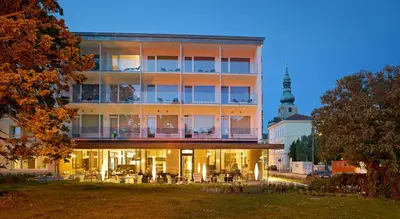 Das Gebäude in dem sich das Hotel befindet