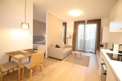 Ein Sitzbereich in der Unterkunft Your Living Vienna CBD