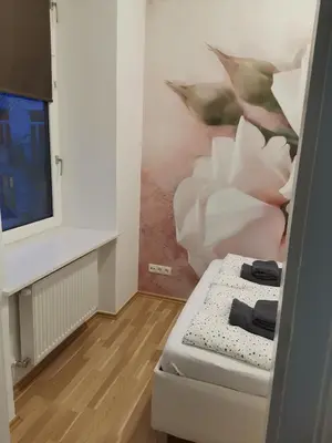 Ein Bett oder Betten in einem Zimmer der Unterkunft Apartments near Yppenplatz & Brunnenmarkt