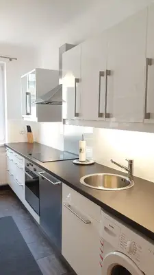 Küche/Küchenzeile in der Unterkunft Wonderful 2-Bedroom Belvedere Apartment