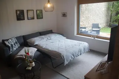 Ein Bett oder Betten in einem Zimmer der Unterkunft Kirschbluetenappartements