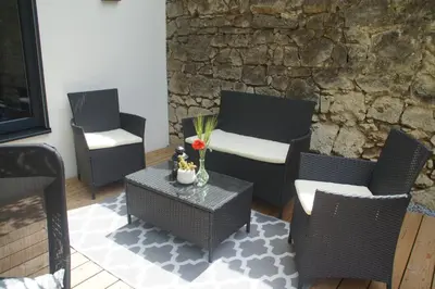 Ein Sitzbereich in der Unterkunft Kirschbluetenappartements