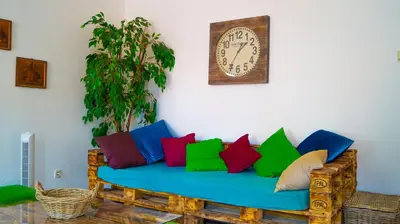 Ein Sitzbereich in der Unterkunft Elegant 1BR Apartment 3 Min from Rennweg Station