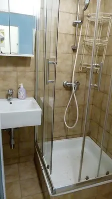 Ein Badezimmer in der Unterkunft RoooMS by JR City Apartments