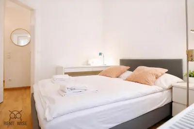 Ein Bett oder Betten in einem Zimmer der Unterkunft LOVELY HOME private TERRACE