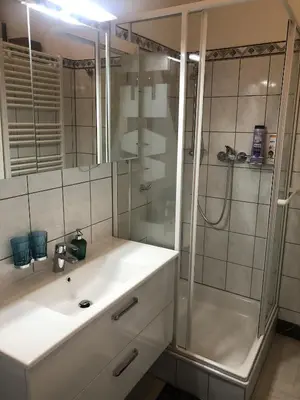 Ein Badezimmer in der Unterkunft PULSE OF VIENNA by JR City Apartments