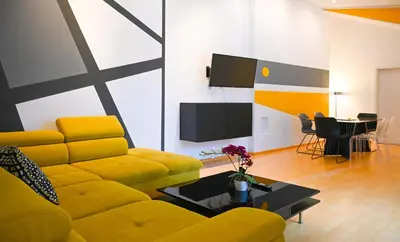 TV/Unterhaltungsangebot in der Unterkunft Modern Suite City Center