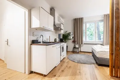 Küche/Küchenzeile in der Unterkunft Cozy Studio Apartment Located in Vienna's Vibrant City Center