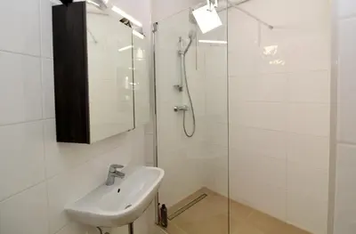 Ein Badezimmer in der Unterkunft Balcony Apartment - Next to Opera