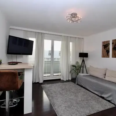 Balcony Apartment - Next to Opera