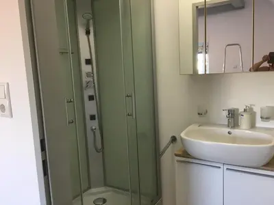 Ein Badezimmer in der Unterkunft Pension Seeblick Latzko