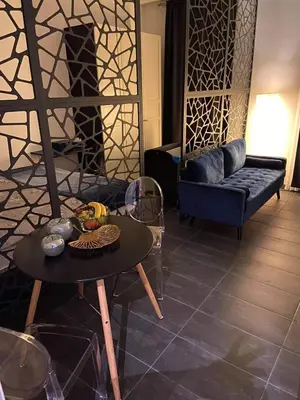 Ein Sitzbereich in der Unterkunft Design-Apartment mit Klimaanlage & Top-Anbindung an der U1