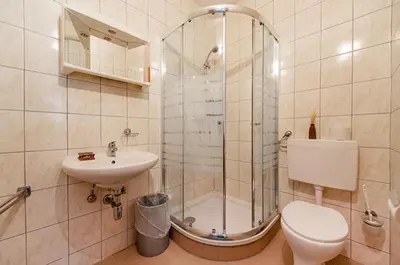 Ein Badezimmer in der Unterkunft Hotel Waitz -Self Check In
