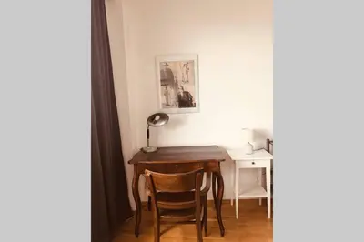 Grundriss der Unterkunft Mitten im Achten. Zentrale Wohnung in Wien