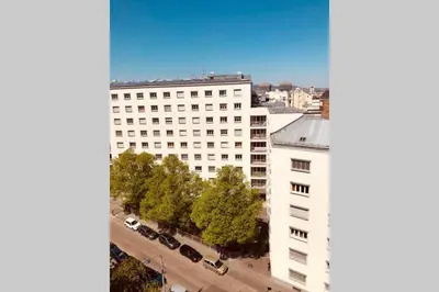 Das Gebäude in dem sich die Ferienwohnung befindet